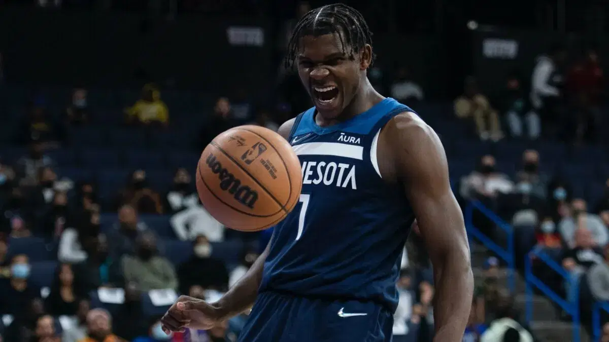 Timberwolves vs Suns Predictions, Odds & Best Bets for Game 3 (4/26): Minny Nears Advancement