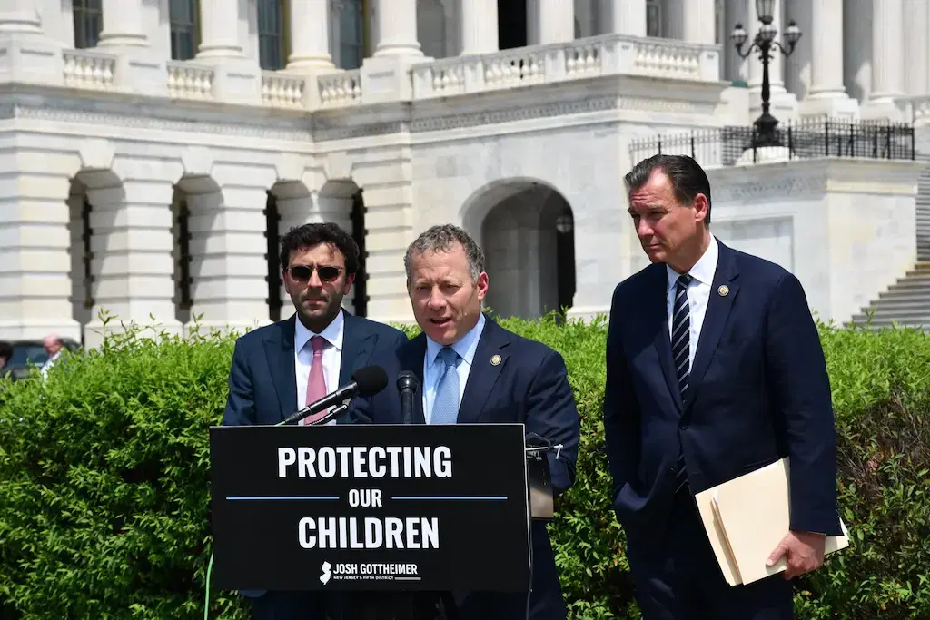 Facial Recognition to Protect Children Act Introduced